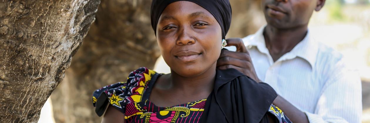 An african man and woman