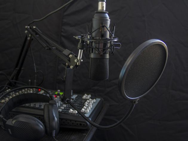 Microphone in recording studio